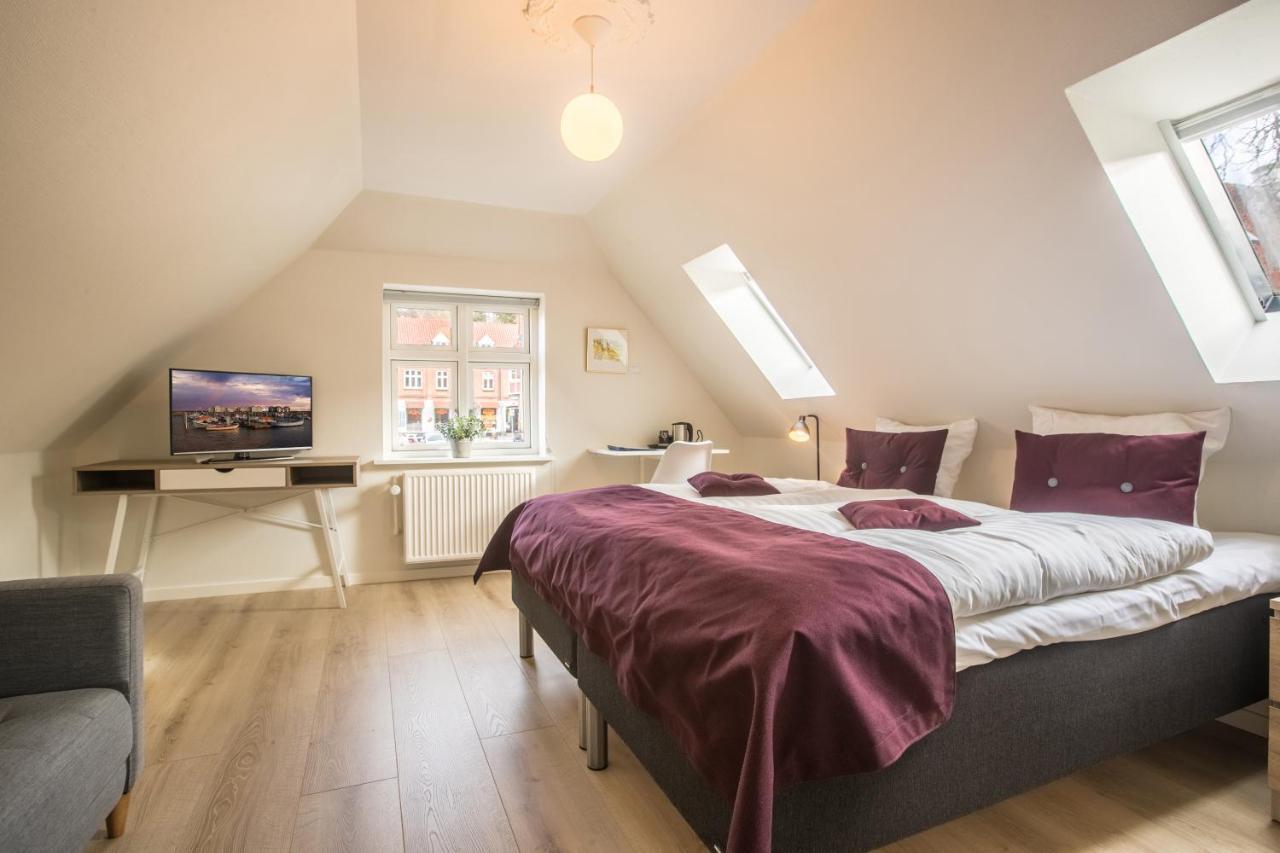 Hotel Postgaarden I Mariager Экстерьер фото